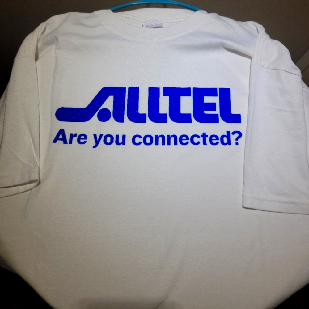 Alltel Vintage White T- Shirt Size XL Gildan Activewear Heavy Weight Cotton